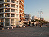 Kypr - promenáda s hotely